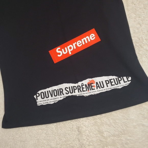 Supreme Headline Tee - Picture 2 of 4